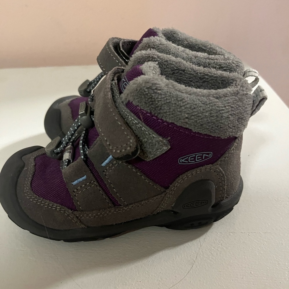 KEEN Kids' Violet and Charcoal Boots